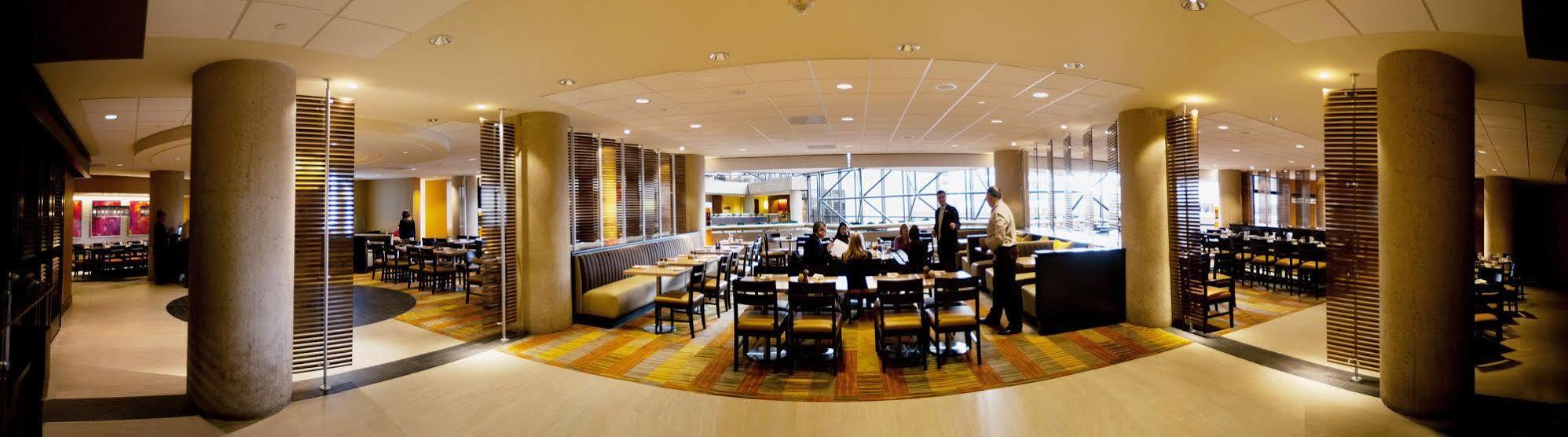 Hyatt Regency Crystal City At Reagan National Airport Arlington Exterior photo